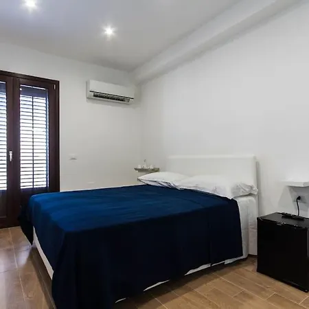 Verdirooms158 Bed & Breakfast 4*